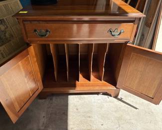 • Permacraft North Carolina Vintage Record LP Cabinet