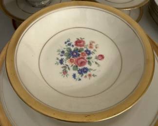 • Theodore Haviland New York Windsor China Set