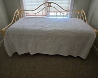 Day Bed with Trundle