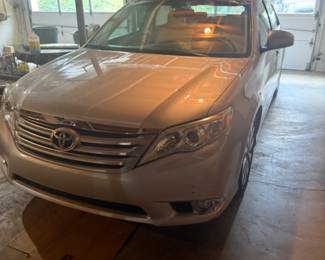2012 Toyota Avalon - 60,000 miles - highest bidder at 2pm on Saturday, October 4th. Cash in hand. Text 205-567-5211 for questions/interest. 