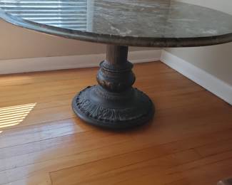 Mid century modern 1968 purchase
Marble top metal pedestal coffee table.
$500.00