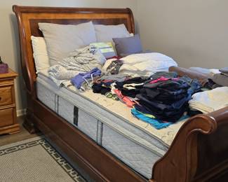 Queen sleigh bed.  Sleigh like Santa, not slay like Freddy.