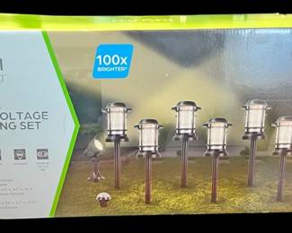 NEW Real Living LED Powered Lighting Set