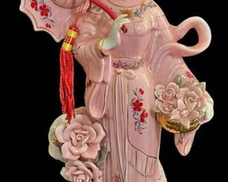 Vintage Chinese Porcelain Figurine