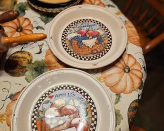 Pie pans