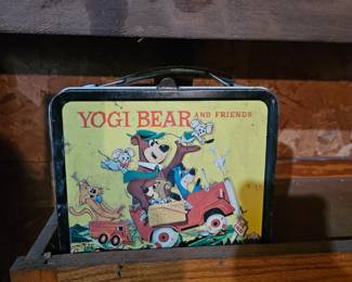 Yogi bear lunchbox