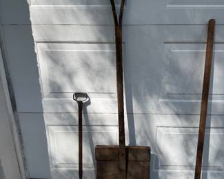 Primitive Shovels