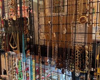 Costume Jewelry Necklaces 