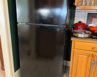 Amana Refrigerator 