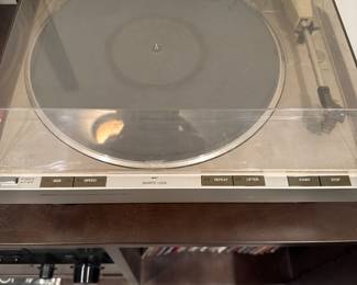 Demon turntable system