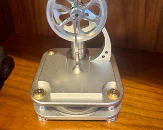 Desktop Stirling Engine Model