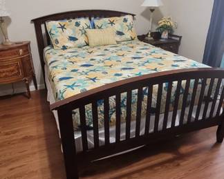 Queen size bed