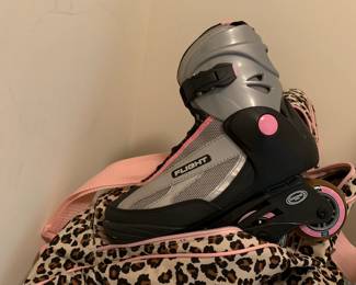 #176 Ozone Flight roller blade skates size 7 with case $20.00