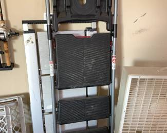 #119 Werner Black Painters Ladder - 5' $35.00