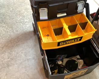 #104 Dewalt 4 in 1 Mobile Cantilever Tool Box $50.00