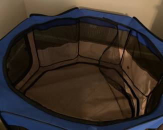 #172 Pop up Doggie Playpen $20.00