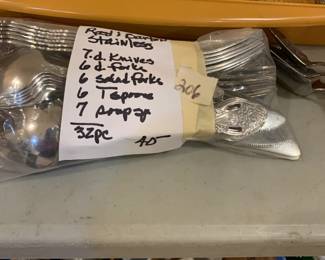 #206 Reed & Barton Stainless - 32 pieces $40.00