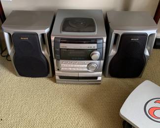 #147 Aiwa Stero w/2 speakers CXMA222 $75.00