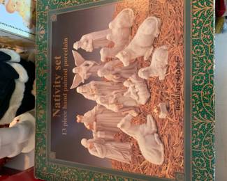 #195 nativity set 13 piece ceramic $25.00