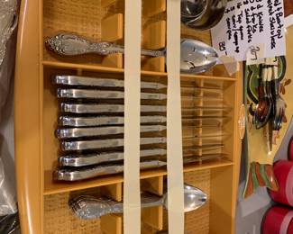 #207 Reed & Baron select Stainless Mixed Set $35.00