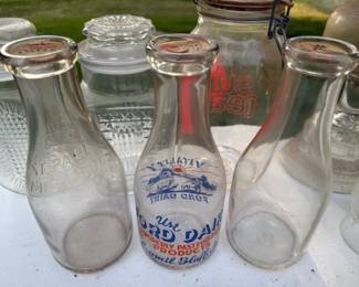 Antique dairy bottles with paper lids. Ford Dairy Council Bluffs. Great paint.