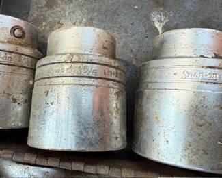 Vintage Snap - on large sockets.
