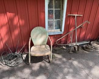 Lightning rods and cable.
