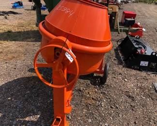 TOWABLE CEMENT MIXER
