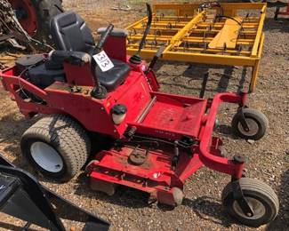 ZERO TURN RIDING LAWN MOWER