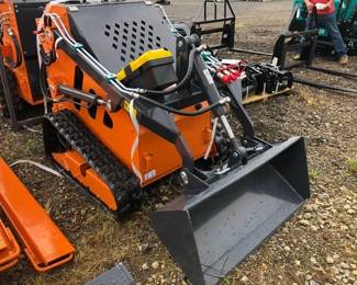LAND HERO MINI SKID STEER
