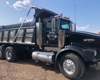 KENWORTH DUMP TRUCK