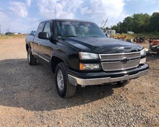 2006 CHEVROLET 1500 4x4 PICKUP TRUCK