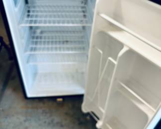 GE Mini Refrigerator