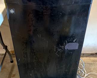 GE Mini Refrigerator