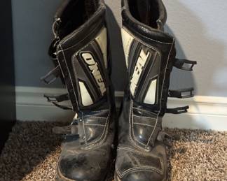 Motorcycle boots