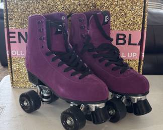 Intentionally Blank purple suede skates - size 39