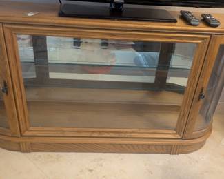 Curio cabinet - 2 shelf with light