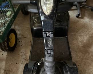 Motorized scooter