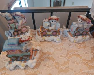 RARE DREAMSICLES CLUB TRAIN PIECES 