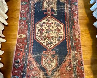 RUGS
