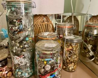 Costume Jewerly by the pounds! 