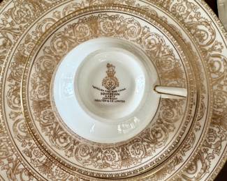 GLORIOUS Service for 12 of Royal Doulton "Sovereign". PERFECTION for any holiday event! 