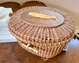 Nanutcket Basket fromt he 1950's