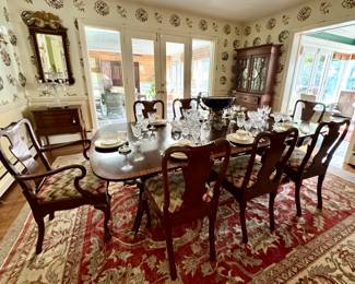 Baker Dining Table, Rare Federal mirror, Heisy Williamsburg candelabras, like new 9' x 12' Heriz, Antique stepback
