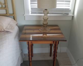Unique accent table; table lamp