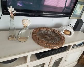 Decorative accent pieces