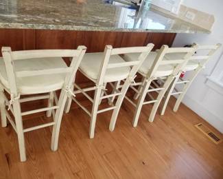 4 bar stools