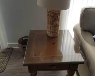 End table; table lamp