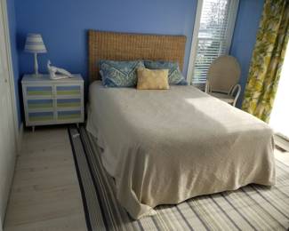 Queen bed