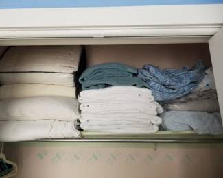 Towels & bedding